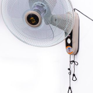 Quạt treo 2 dây (BẠC ĐẠN), 100% đồng 220V, 47W ,cánh 39cm, thương hiệu USS do Cty TNHH NEW USS, Bảo  hành động cơ 5 năm hoạt động 24/7/365, không bó bạc đứng cốt