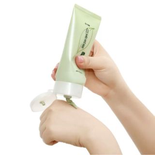 Sữa rửa mặt trà xanh Rohto Shirochasou Green Tea Foam 120g Nhật Bản