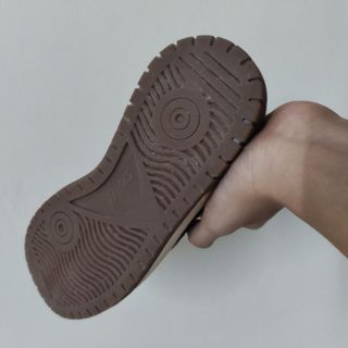 Giày sneaker cũ giá rẻ 👟