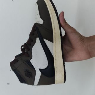 Giày sneaker cũ giá rẻ 👟