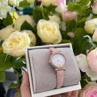 ĐỒNG HỒ NỮ CAO CẤP M KORS DÂY DA HỒNG MẶT NHỎ SIÊU XINH 3