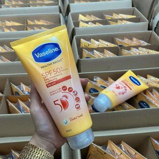 Dưỡng thể Vaseline 50x