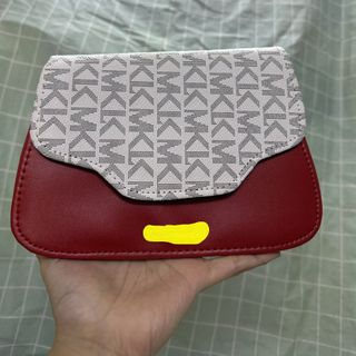 Xả kho hàng ngẫu nhiên túi, chân váy, quần ngắn, áo thun