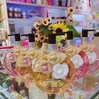 SỮA TẮM 3 BÔNG HƯƠNG NƯỚC HOA HUIYAN ( chuẩn nội địa trung sài bao mê )