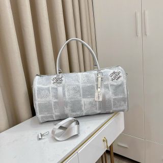 TÚI DU LỊCH, TÚI TRỐNG GẤP GỌN HỌA TIẾT Ô TRẮNG PHỐI LOANG XÁM KÈM DÂY ĐEO TIỆN LỢI WH693 - WINNIE HOUSE
