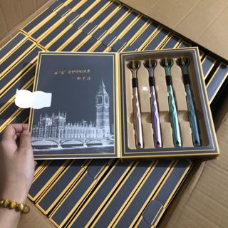 Set 4 bàn chải đánh răng