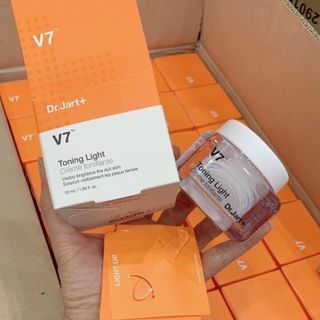 KEM DƯỠNG DA NÂNG TONE V7 TONING LIGHT [ MẪU MỚI ]