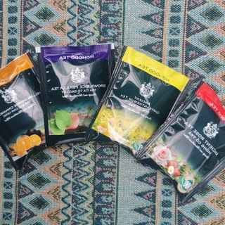 Trà Hoa Nhiệt Đới Mohodo Trophical Flower Tea Mix 4 Vị Trà Hoa Đặc Biệt Giúp Dưỡng Nhan Ngủ Ngon 80G