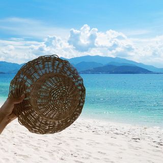 Nón đi biển hàng thủ công mỹ nghệ