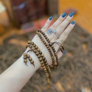 Vòng trầm 108 hạt 6li và 8li