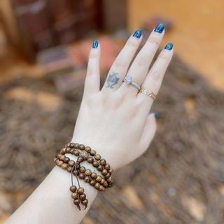 Vòng trầm 108 hạt 6li và 8li