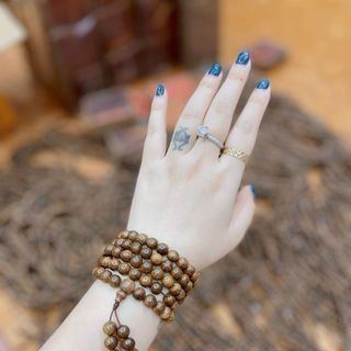 Vòng trầm 108 hạt 6li và 8li