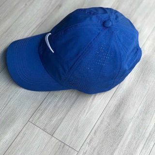 Nón thể thao dư xịn
