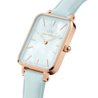 ĐỒNG HỒ NỮ CAO CẤP D.W QUADRO BLUEBELL DÂY DA XANH MẶT CHỮ NHẬT KÈM TEM KÍCH HOẠT ĐIỆN TỬ