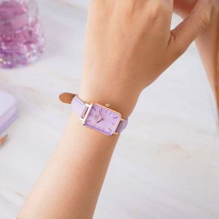 ĐỒNG HỒ NỮ CAO CẤP D.W QUADRO LAVENDER DÂY DA TÍM MẶT CHỮ NHẬT KÈM TEM KÍCH HOẠT ĐIỆN TỬ