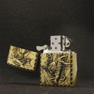BẬT LỬA ZIPPO KHẮC NỔI HÌNH HỔ CỔ - XÀI XĂNG