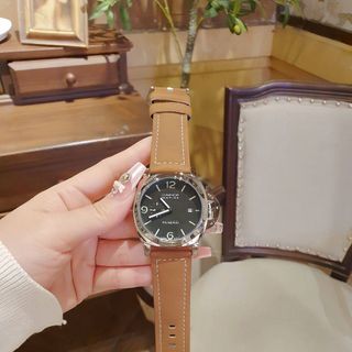 ĐỒNG HỒ TRUNG CẤP NAM PANERAY MÁY QUARZT 1
