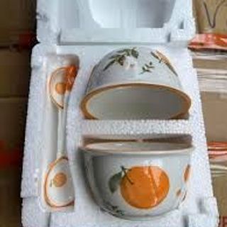 Set 2 bát kèm 2 thìa hình dâu tây, hình quả cam dễ thương