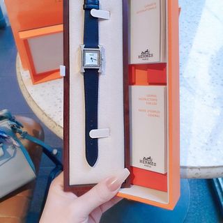 ĐỒNG HỒ NỮ CAO CẤP HEMES DÂY DA MẶT VIỀN ĐÁ NEW 4