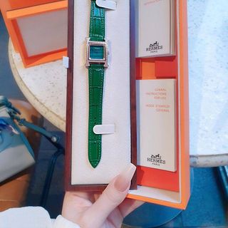ĐỒNG HỒ NỮ CAO CẤP HEMES DÂY DA MẶT VIỀN ĐÁ NEW 4