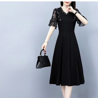 Đầm trung niên trẻ trung cho mẹ sang trọng bigsize cao cấp dự tiệc thiết kế dáng xòe, chất liệu Lụa mango phối voan. K03
