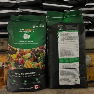 PHÂN BÓN NHẬP KHẨU ACID HUMIC - KÍCH THÍCH RỄ - HUMIC CANADA - BAO 20KG