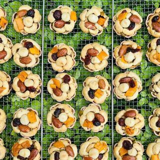 Bánh healthy Hoa Anh Đào nhiệt đới.