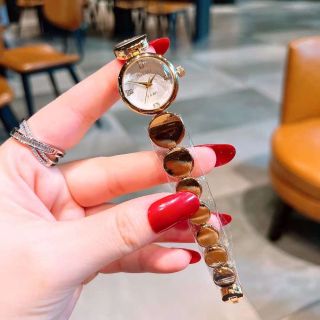 Đồng hồ rados lắc nhỏ mẫu mới