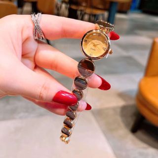 Đồng hồ rados lắc nhỏ mẫu mới