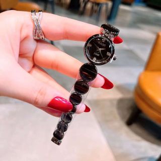 Đồng hồ rados lắc nhỏ mẫu mới