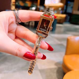 Đồng hồ gucccisa lắc