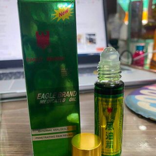 ☘ Dầu gió dầu lăn xanh con Ó Singapore 10ml