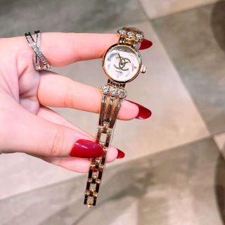 Đồng hồ chanessl lắc nhỏ