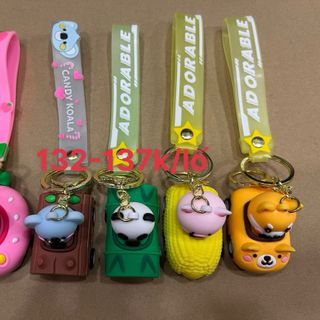 Móc khóa đa dạng kiểu hình hót lố 12 giá trên sản phẩm