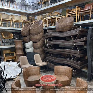 Bàn ghế cafe nhựa giả mây ghế mây hình chai
