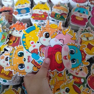 SET 10 BAO LÌ XÌ CHIBI RỒNG THẦN TÀI (GIAO MÀU NGẪU NHIÊN) - VỰA KHÔ BẾN TRE