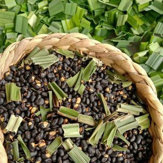 trà đậu đen xanh lồng