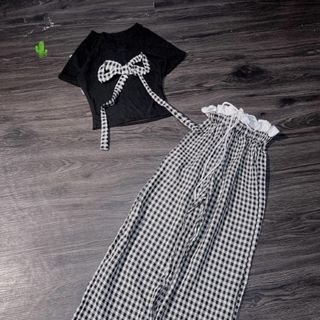 ÁO CROPTOP ĐÍNH NƠ KÈM QUẦN XỐP CARO NHÚN BÈO - LÊ PHƯƠNG BOUTIQUE