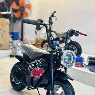 Xe máy điện cucake dành cho các bé cả bé trai và bé gái từ 4 - 12 t