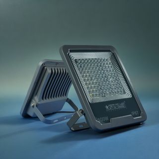 [ĐÈN PHA ĐIỆN] Công suất 100W, Chip Led tiên tiến, thích hơp cho không gian rộng tiết kiệm điện năng