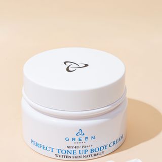 Kem Body dưỡng trắng da nâng tone toàn thân Green Hàn Quốc 200g