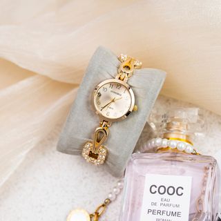 Lắc Đồng Hồ Thời Trang Hongrui Nữ 10