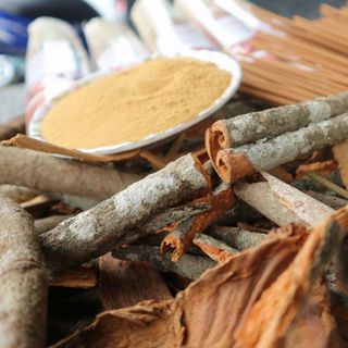 Nhang Vỏ Quế - 100% từ Vỏ Quế 3 Tấc 1kg