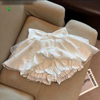CHÂN VÁY NƠ PHỐI REN TẦNG - LÊ PHƯƠNG BOUTIQUE
