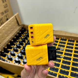 Củ sạc TZ-87 , 40W 4 cổng sạc ra : 3 cổng usb + 1 cổng tyC