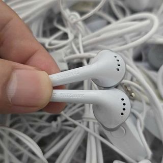 Tai nghe nhét tai samsung jack 3.5mm