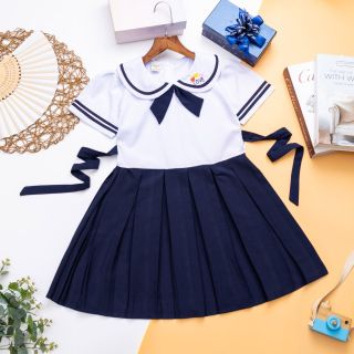 Đồng phục học sinh bé gái