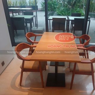 Bàn ghế gổ nệm nhà hàng cao cấp giá tại xưởng sản xuất