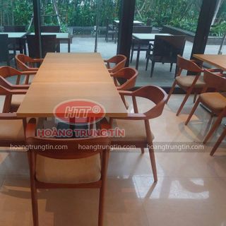 Bàn ghế gổ nệm nhà hàng cao cấp giá tại xưởng sản xuất