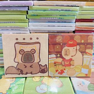 Tranh đính đá 20x20cm mẫu capybara